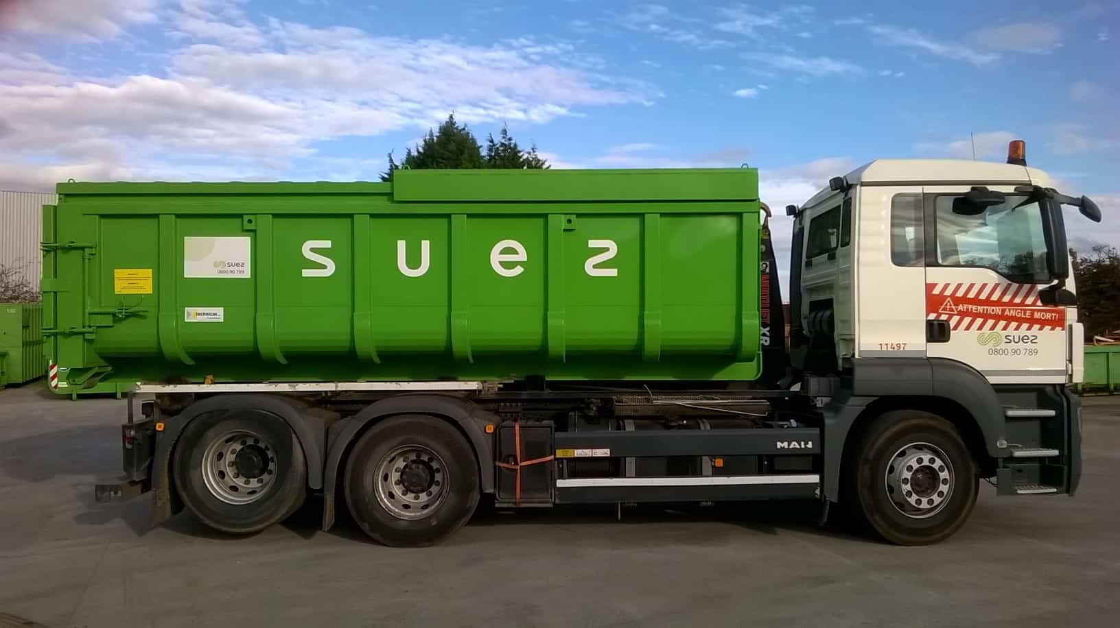 Suez trailers 1 WP 20151104 14 19 20 Pro