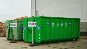 Suez containers 300x169 1